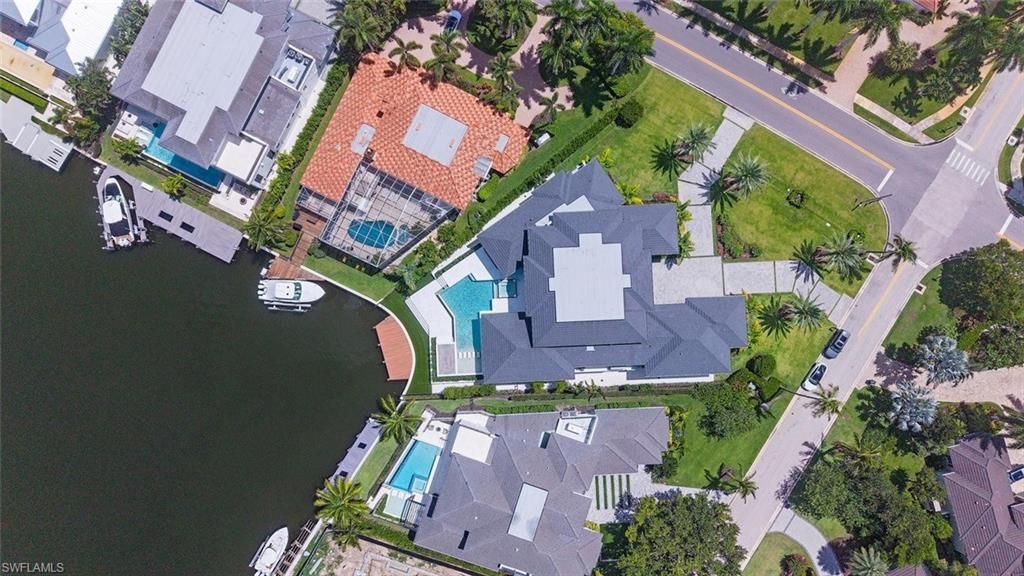 405 Neapolitan Way , Naples, FL 34103 Photo