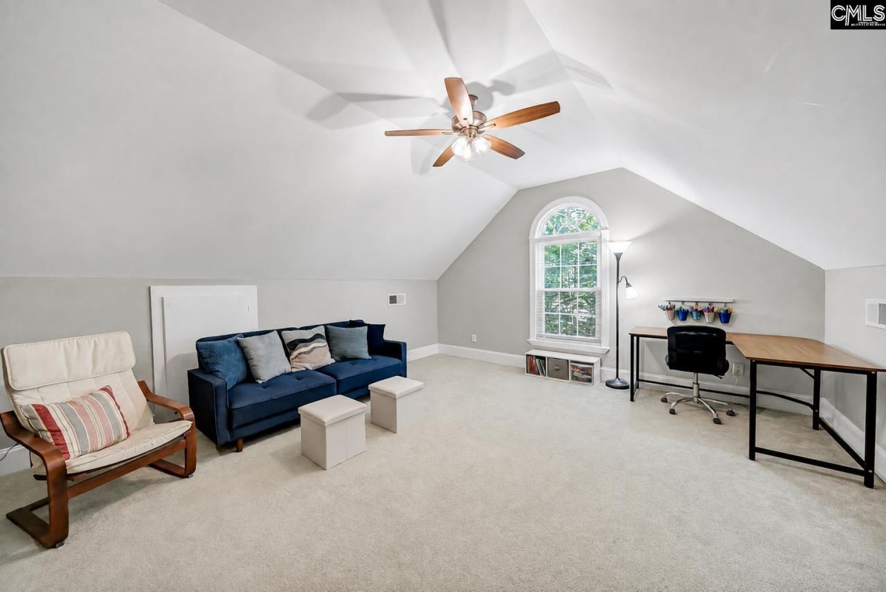 211 Rolling Creek Circle Photo 49