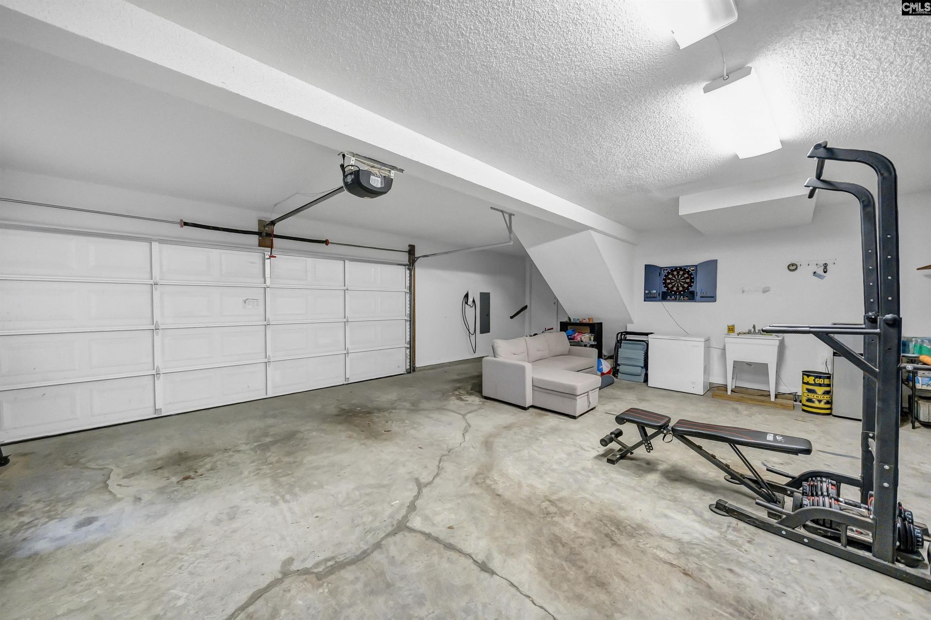 211 Rolling Creek Circle Photo 50