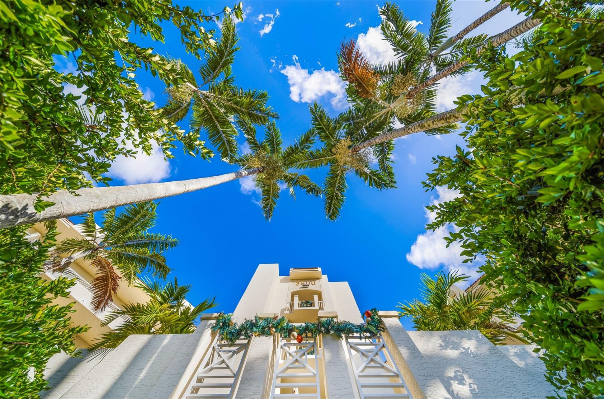 3500 Oaks Clubhouse Drive, Unit 102, Pompano Beach, FL 33069 Photo