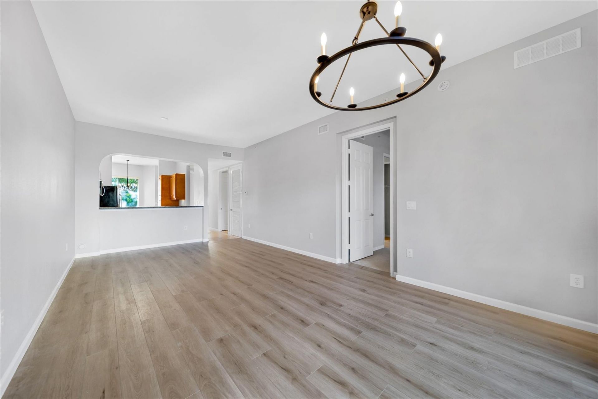 3500 Oaks Clubhouse Drive, Unit 102, Pompano Beach, FL 33069 Photo