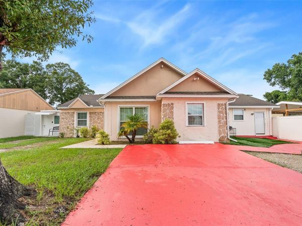 8903 CAMINO VILLA , TAMPA, FL 33635
