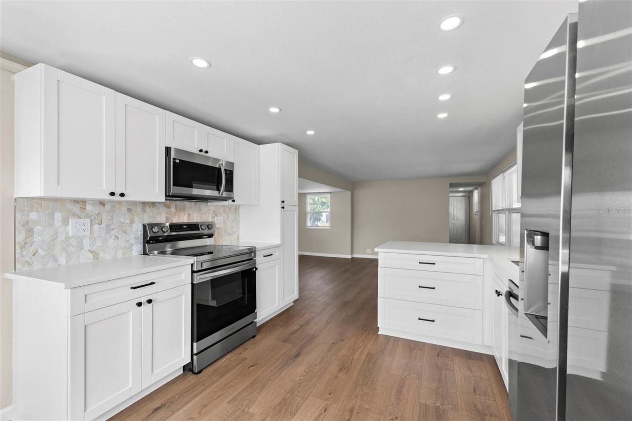 436 Mount Oak Avenue Ne, Unit 747, Saint Petersburg, FL 33702 Photo