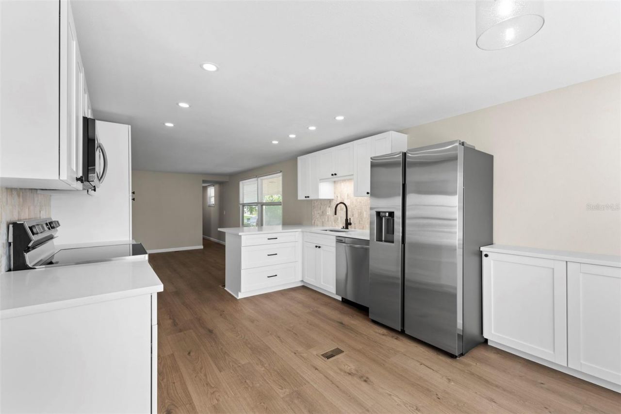 436 Mount Oak Avenue Ne, Unit 747, Saint Petersburg, FL 33702 Photo