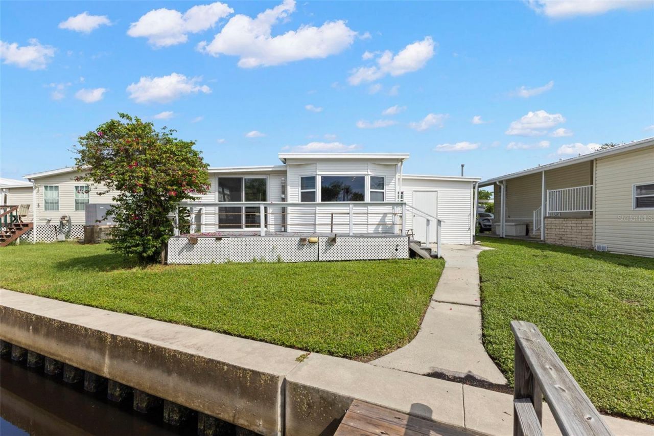 436 Mount Oak Avenue Ne, Unit 747, Saint Petersburg, FL 33702 Photo