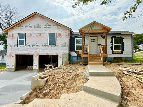 321 N 5th Street , Pacific, MO 63069