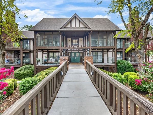 1440 Heritage Landing, Unit 201, St Charles, MO 63303