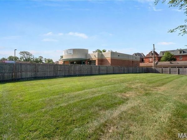 4530 Delmar Boulevard, St Louis, MO 63108