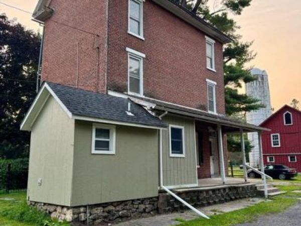 643 WAYSIDE WAY, RIEGELSVILLE, PA 18077