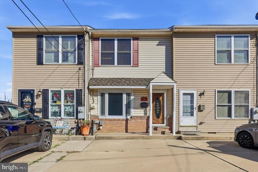 3528 Edgemont Street, Philadelphia, PA 19134 Main Photo