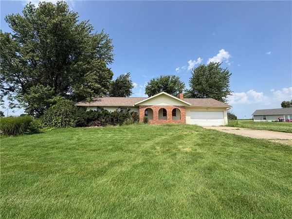 720 Meadow Lane, Nevada, MO 64772