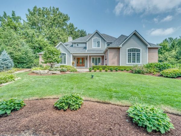 8N669 Edgewood Road , Elgin, IL 60124