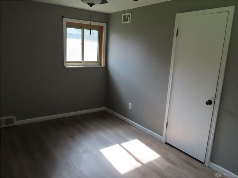 937 E Stroop Road, Kettering, OH 45429 Photo 11