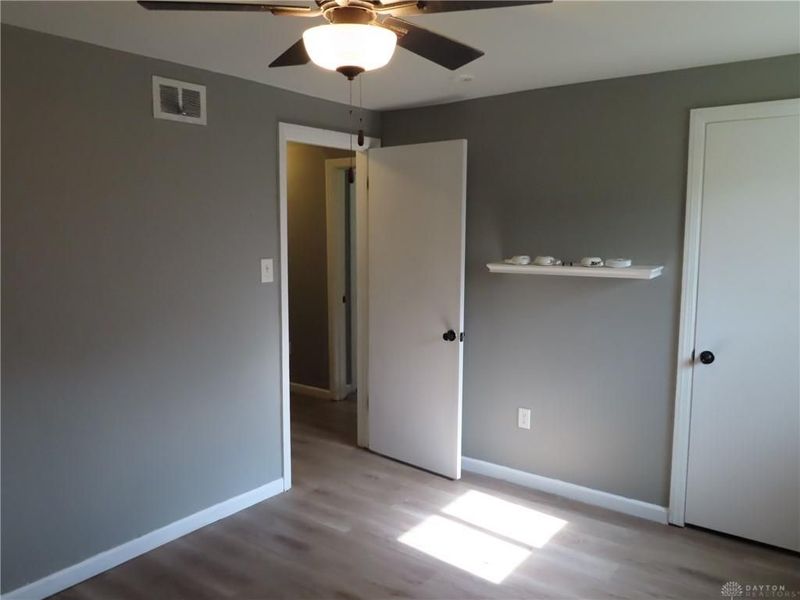 937 E Stroop Road, Kettering, OH 45429 Photo 12