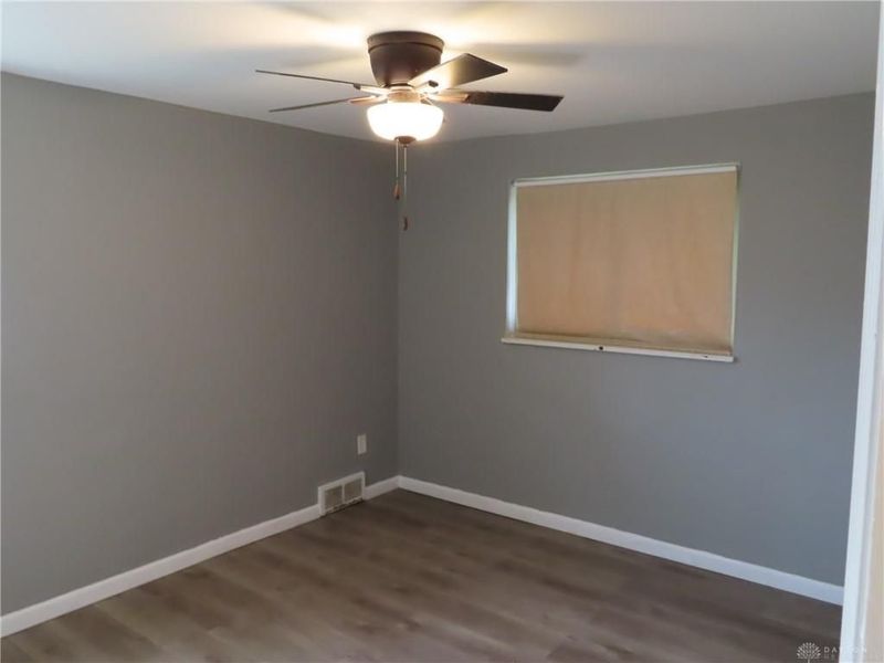 937 E Stroop Road, Kettering, OH 45429 Photo 4
