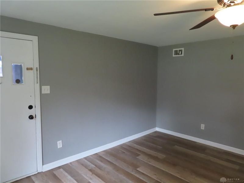 937 E Stroop Road, Kettering, OH 45429 Photo 5