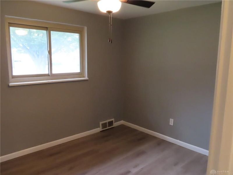 937 E Stroop Road, Kettering, OH 45429 Photo 8