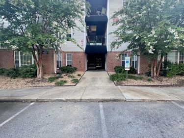 2520 Friedland Place, Unit 100, Raleigh, NC 27617