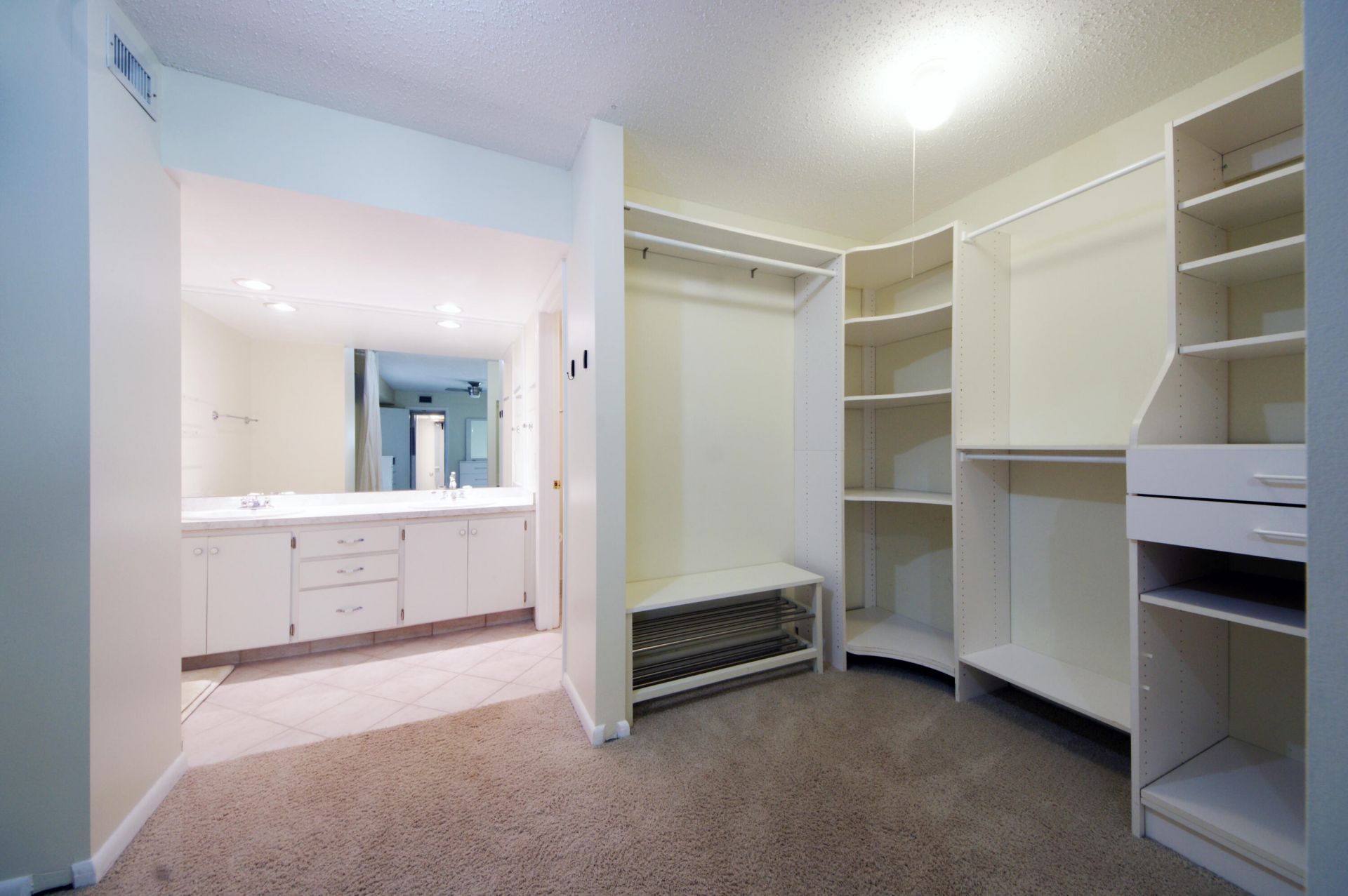 1700 Embassy Drive, Unit Apt 504, West Palm Beach, FL 33401 Photo
