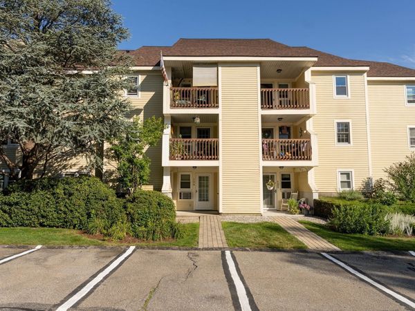 124 Heritage Dr, Unit 124, Northbridge, MA 01588