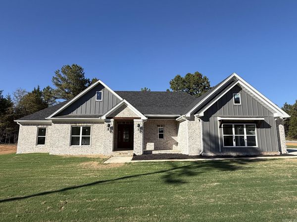 1 Silver Fox Cove, Greenbrier, AR 72058
