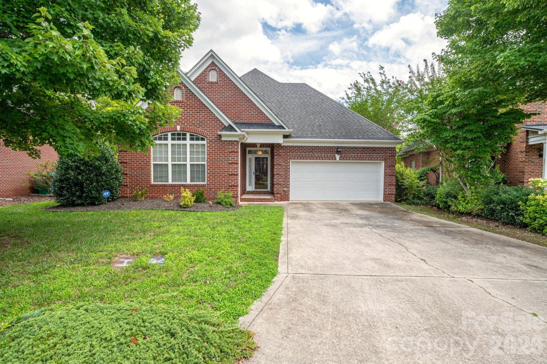 5308 Old Course Drive , Cramerton, NC 28032 Main Photo