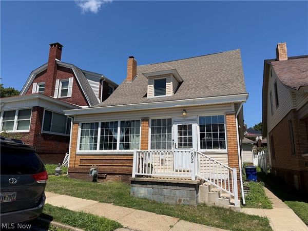 605 Mckinnon Avenue , East Liverpool, OH 43920
