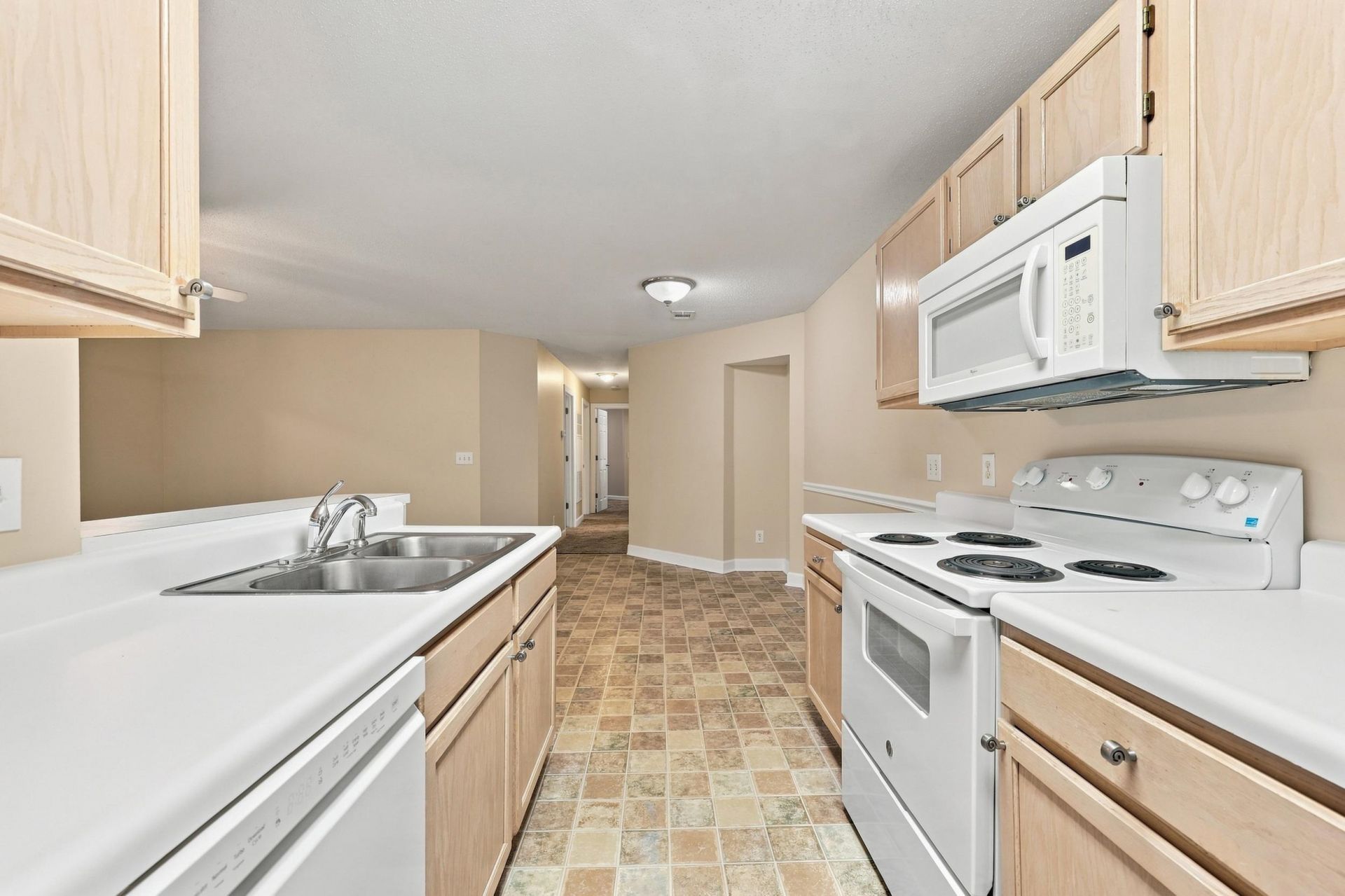 4375 Crepe Myrtle Ct. Photo 9