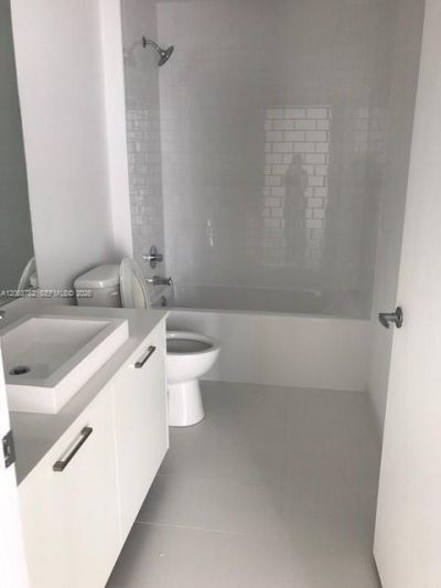 151 SE 1st St , Unit 2801, Miami, FL 33131 Photo