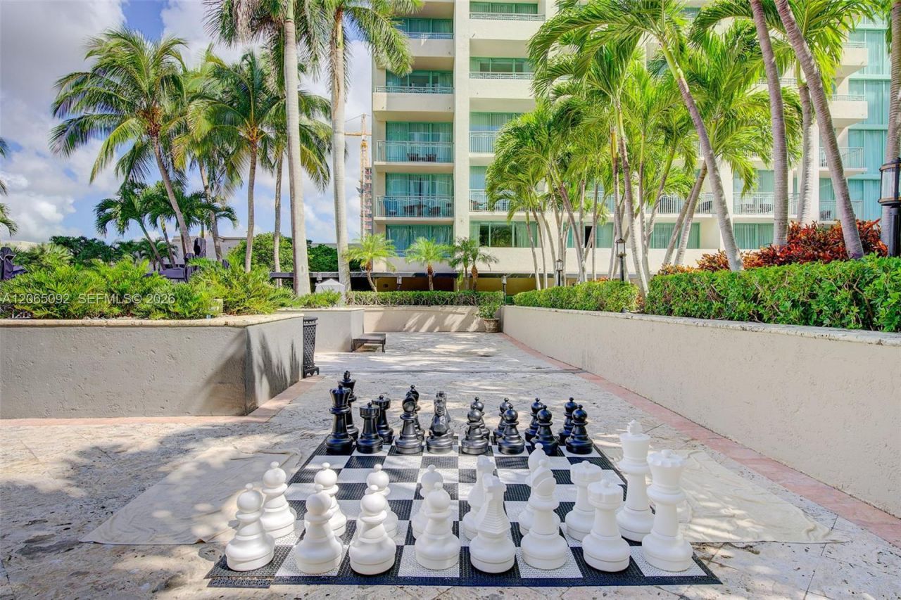 3400 SW 27th Ave, Unit 1607, Coconut Grove, FL 33133 Photo