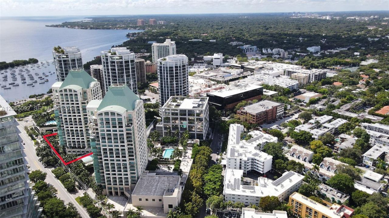 3400 SW 27th Ave, Unit 1607, Coconut Grove, FL 33133 Photo