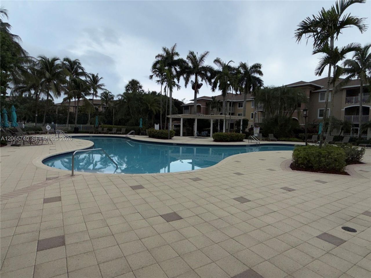 6482 Emerald Dunes Dr , Unit 303, West Palm Beach, FL 33411 Photo