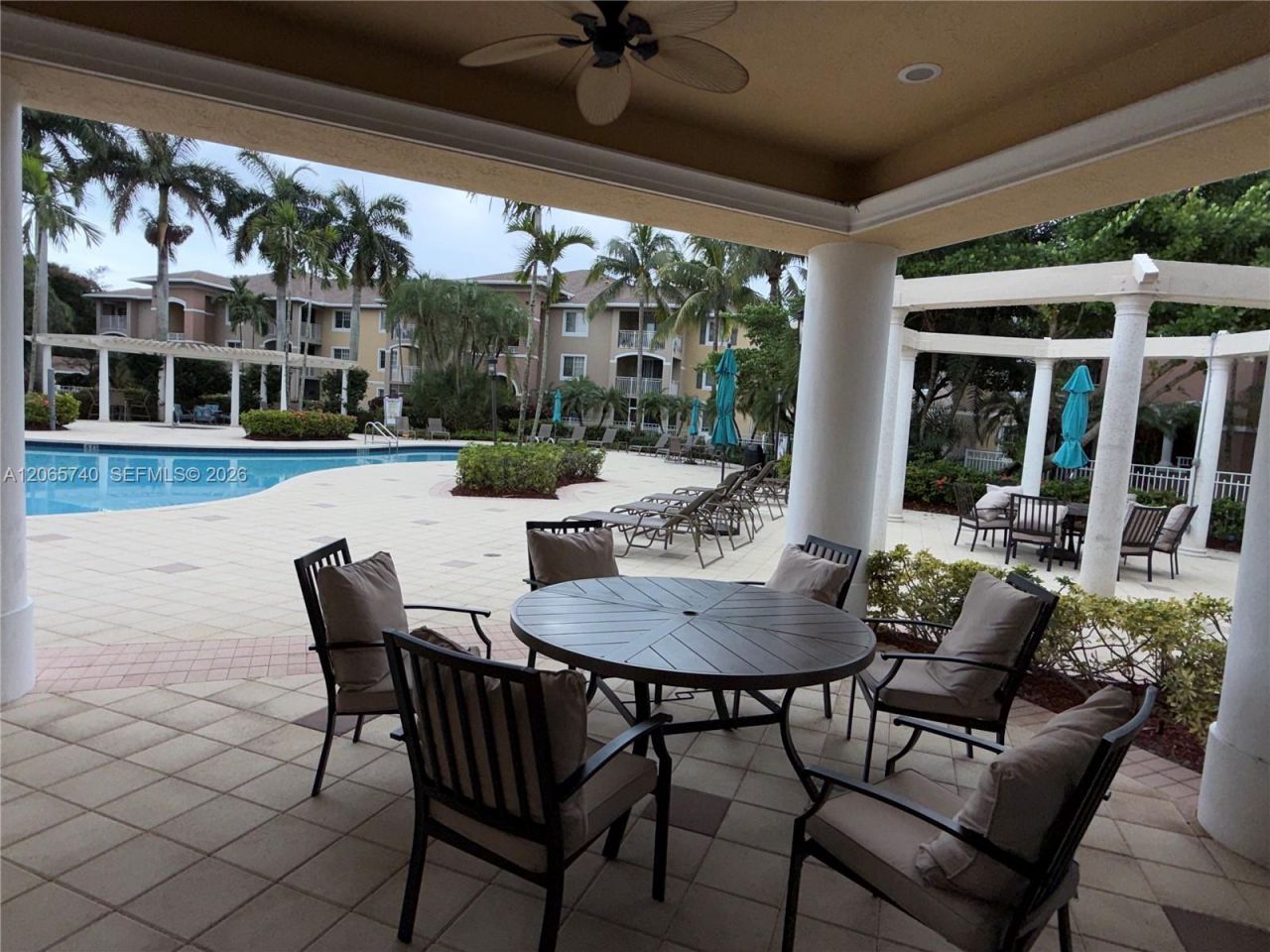 6482 Emerald Dunes Dr , Unit 303, West Palm Beach, FL 33411 Photo