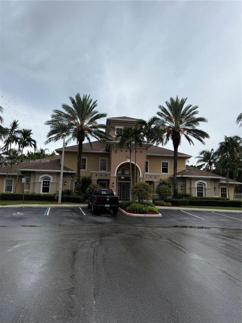 6482 Emerald Dunes Dr , Unit 303, West Palm Beach, FL 33411 Photo