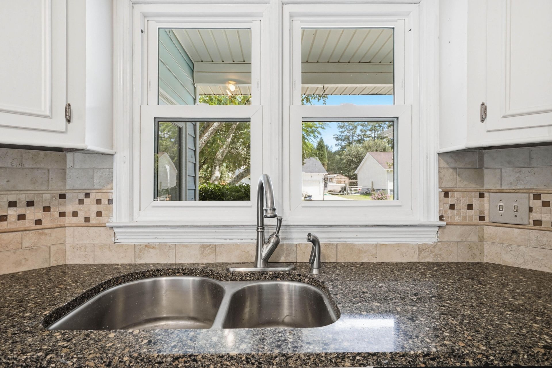 608 Dolphin Drive Photo 16