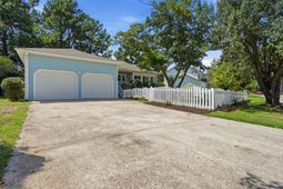 608 Dolphin Drive photo 4