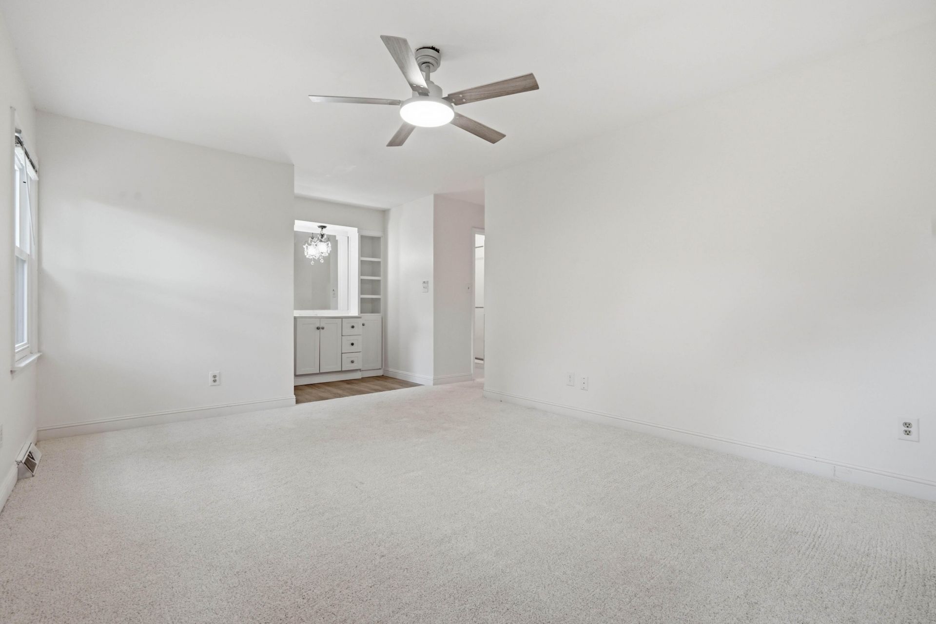 608 Dolphin Drive Photo 24