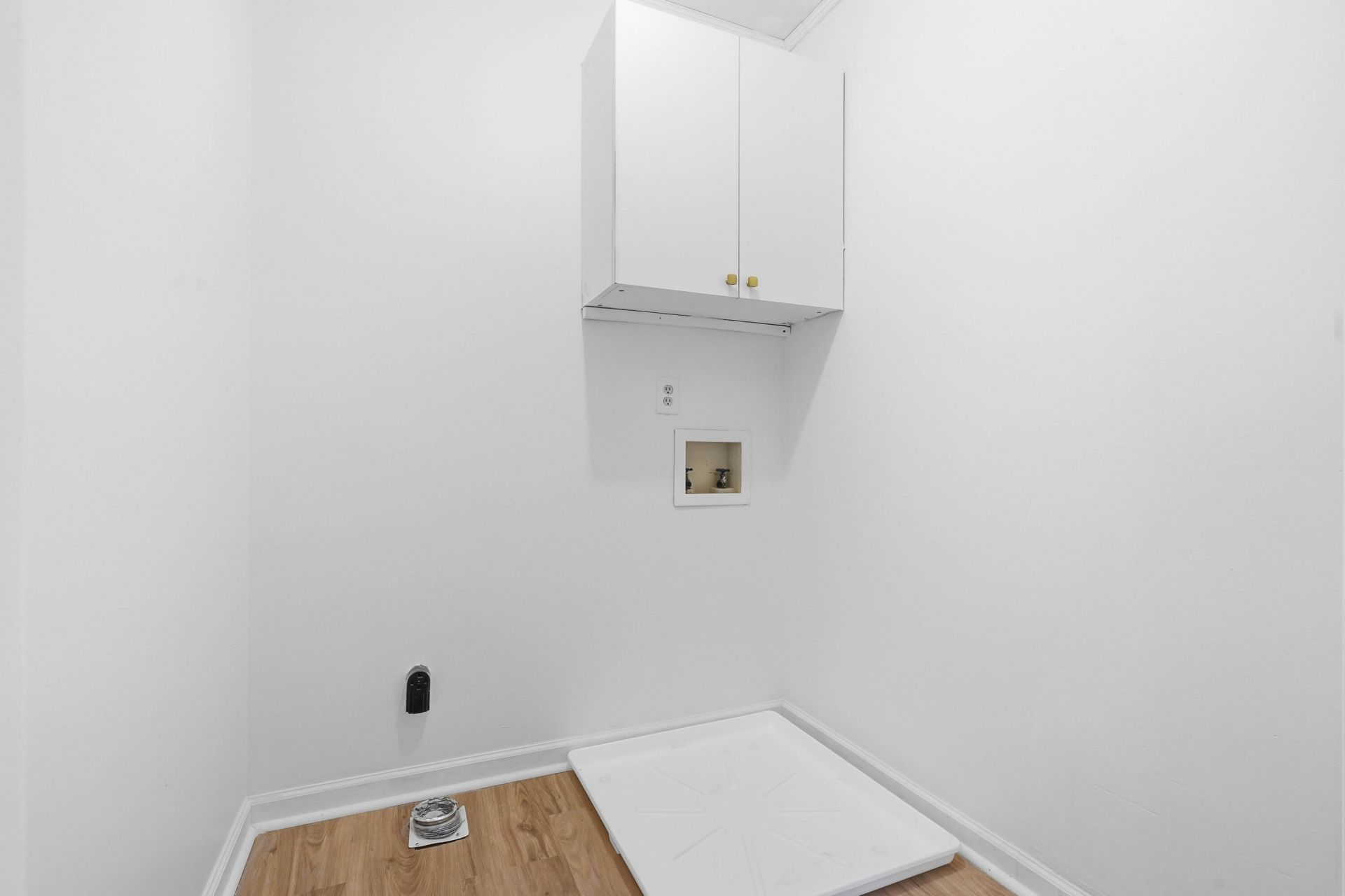 608 Dolphin Drive Photo 35