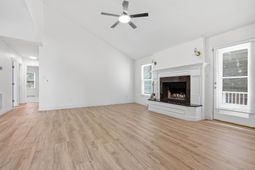 608 Dolphin Drive photo 4