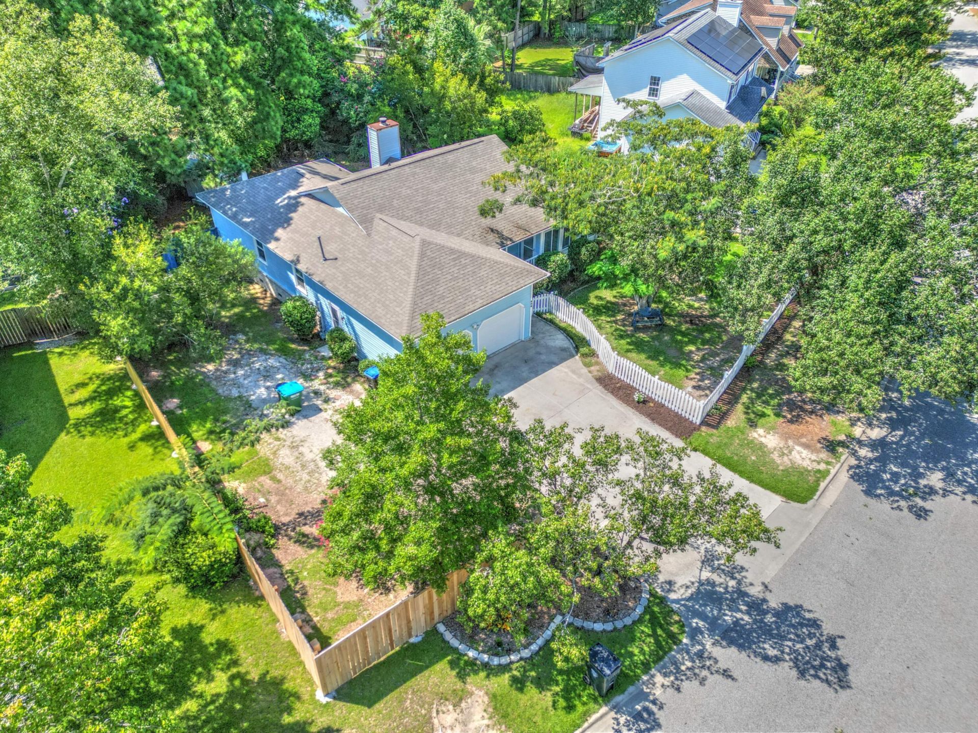608 Dolphin Drive Photo 44