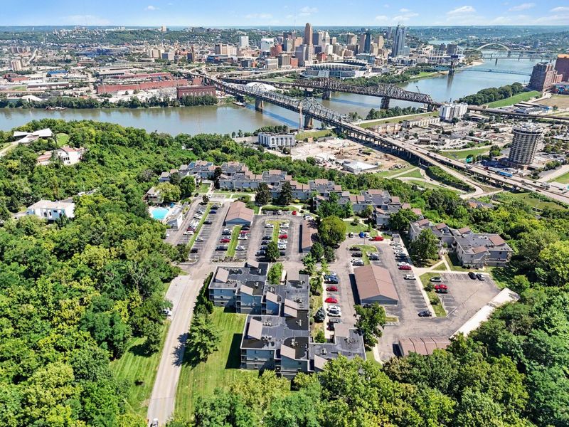 107 Winding Way, Unit I, Covington, KY 41011 Photo 2