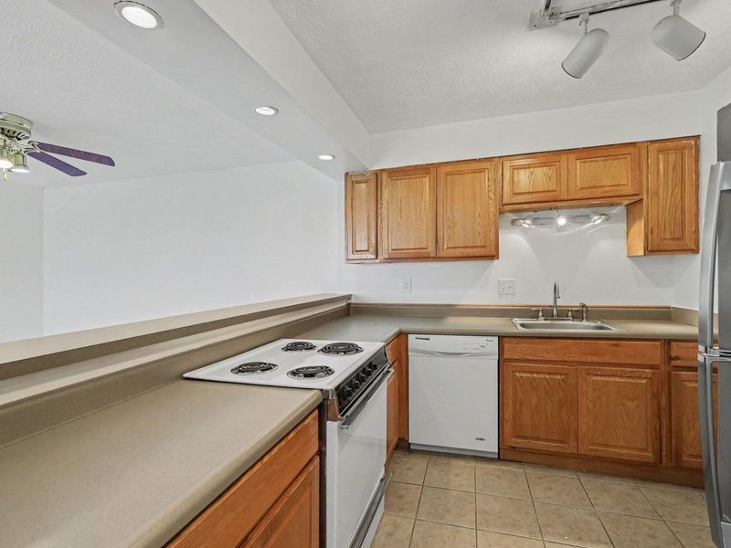 107 Winding Way, Unit I, Covington, KY 41011 Photo 9