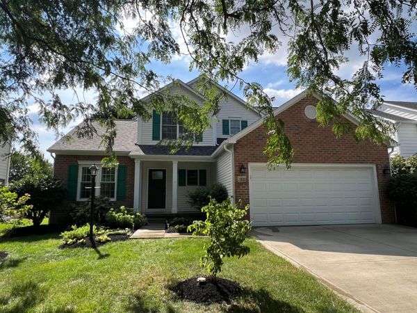 7302 Summerfield Drive , Lewis Center, OH 43035