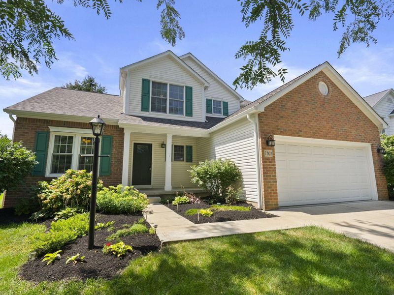 7302 Summerfield Drive, Lewis Center, OH 43035 Photo 1