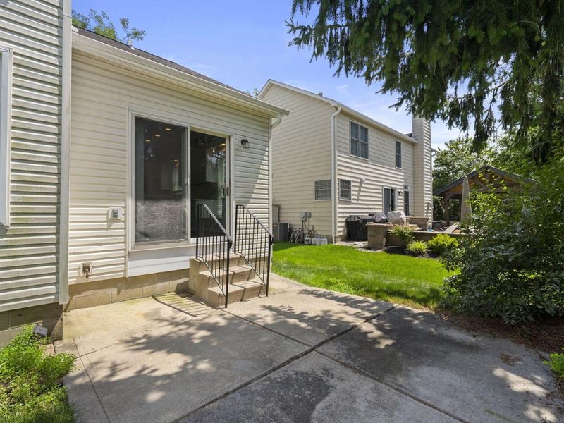 7302 Summerfield Drive, Lewis Center, OH 43035 Photo 35