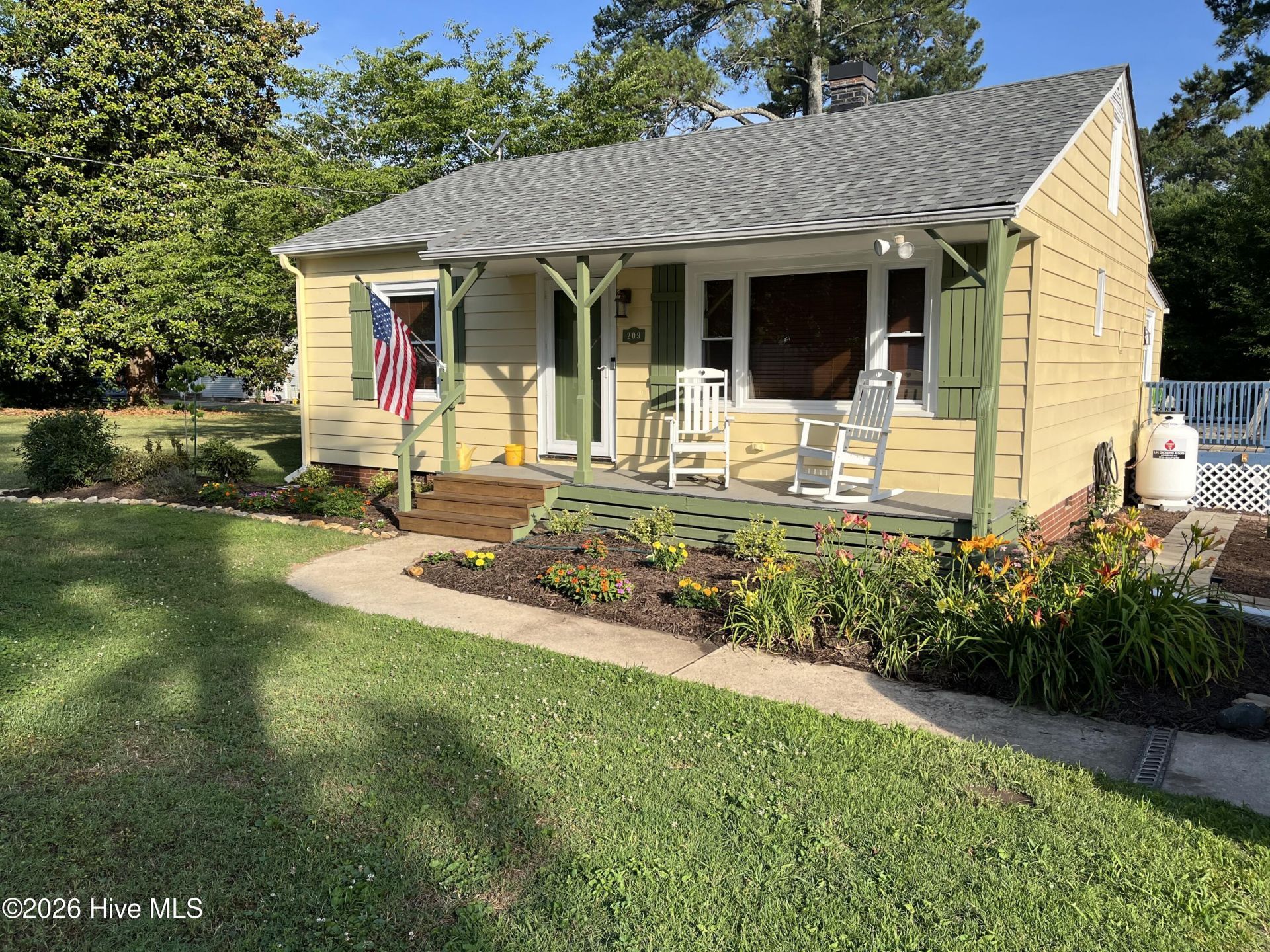209 E Franklin Street, Spring Hope, NC 27882 Main Photo