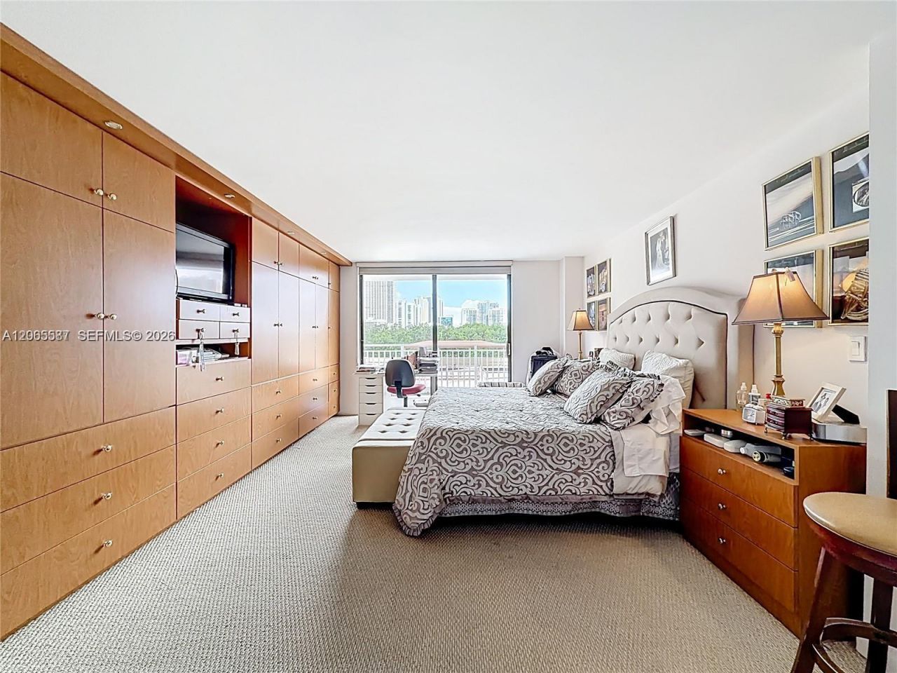 210 174th St , Unit 409, Sunny Isles Beach, FL 33160 Photo