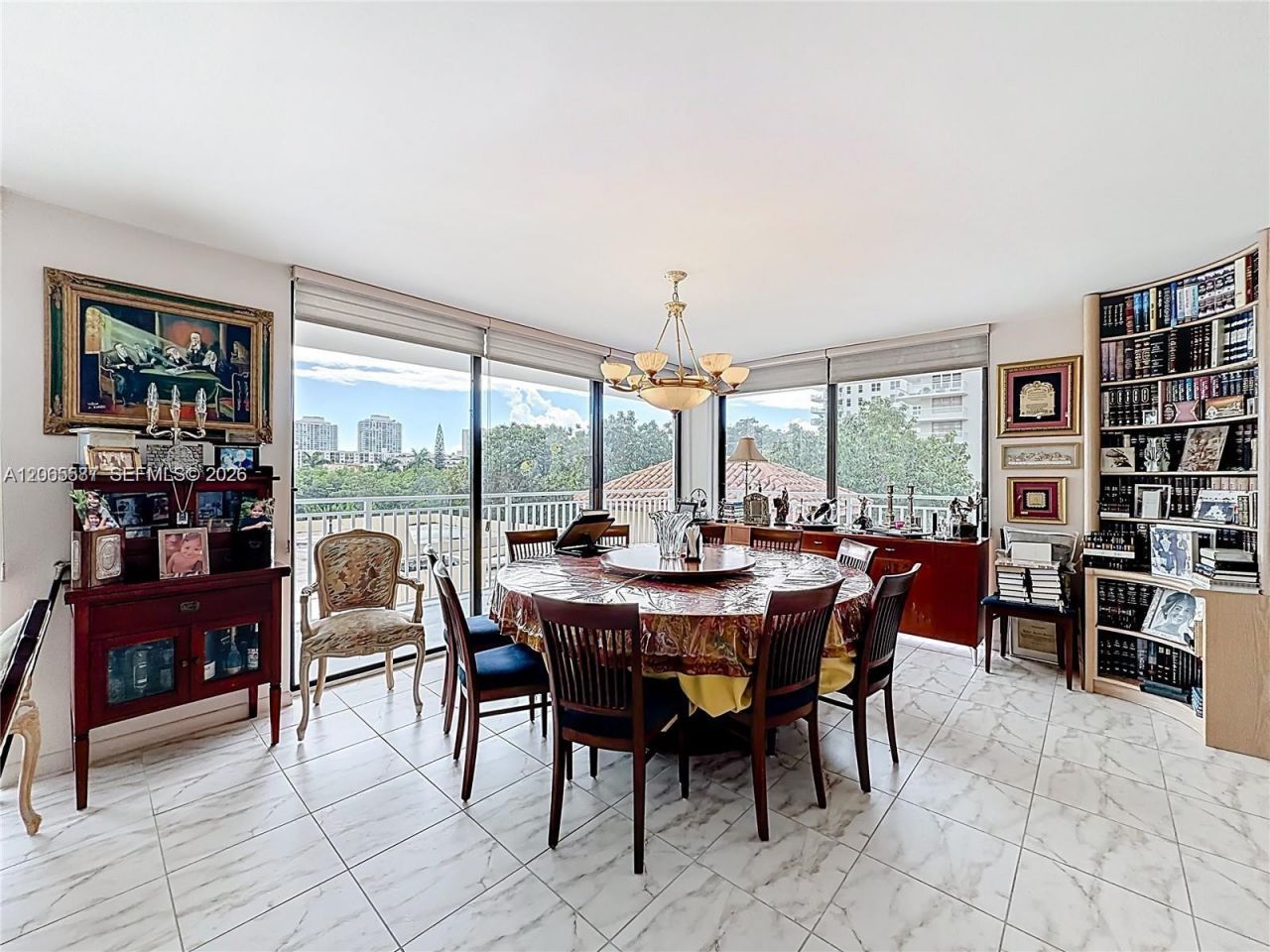 210 174th St , Unit 409, Sunny Isles Beach, FL 33160 Photo