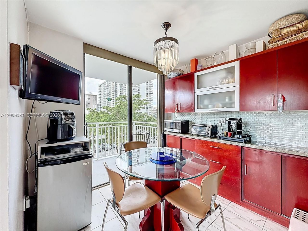 210 174th St , Unit 409, Sunny Isles Beach, FL 33160 Photo