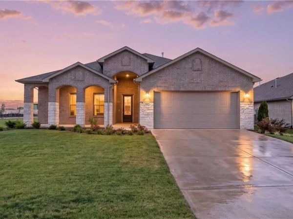 22668 W 88th Street, Lenexa, KS 66227